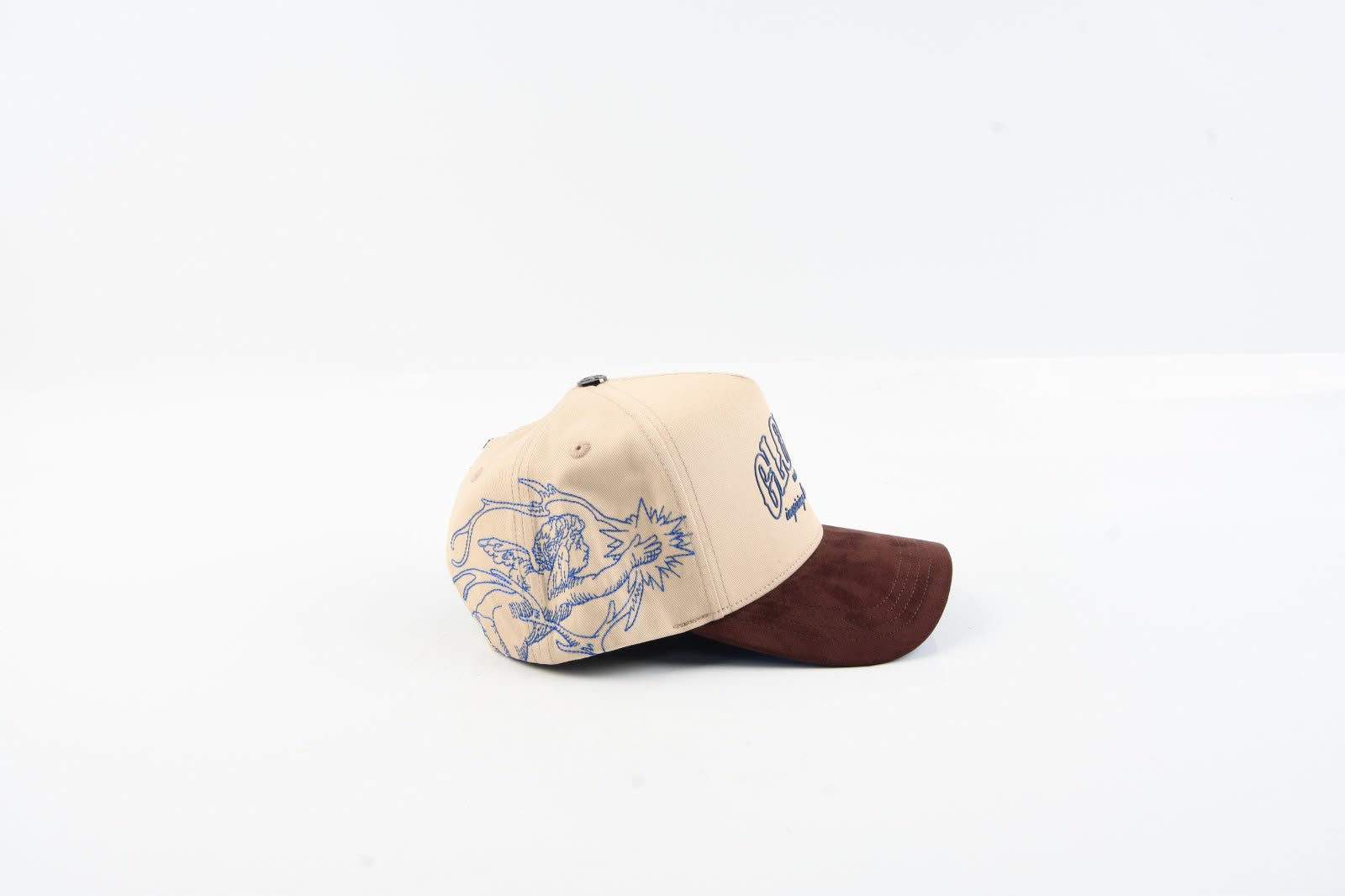 CLVR TRUCKER CREMA lateral