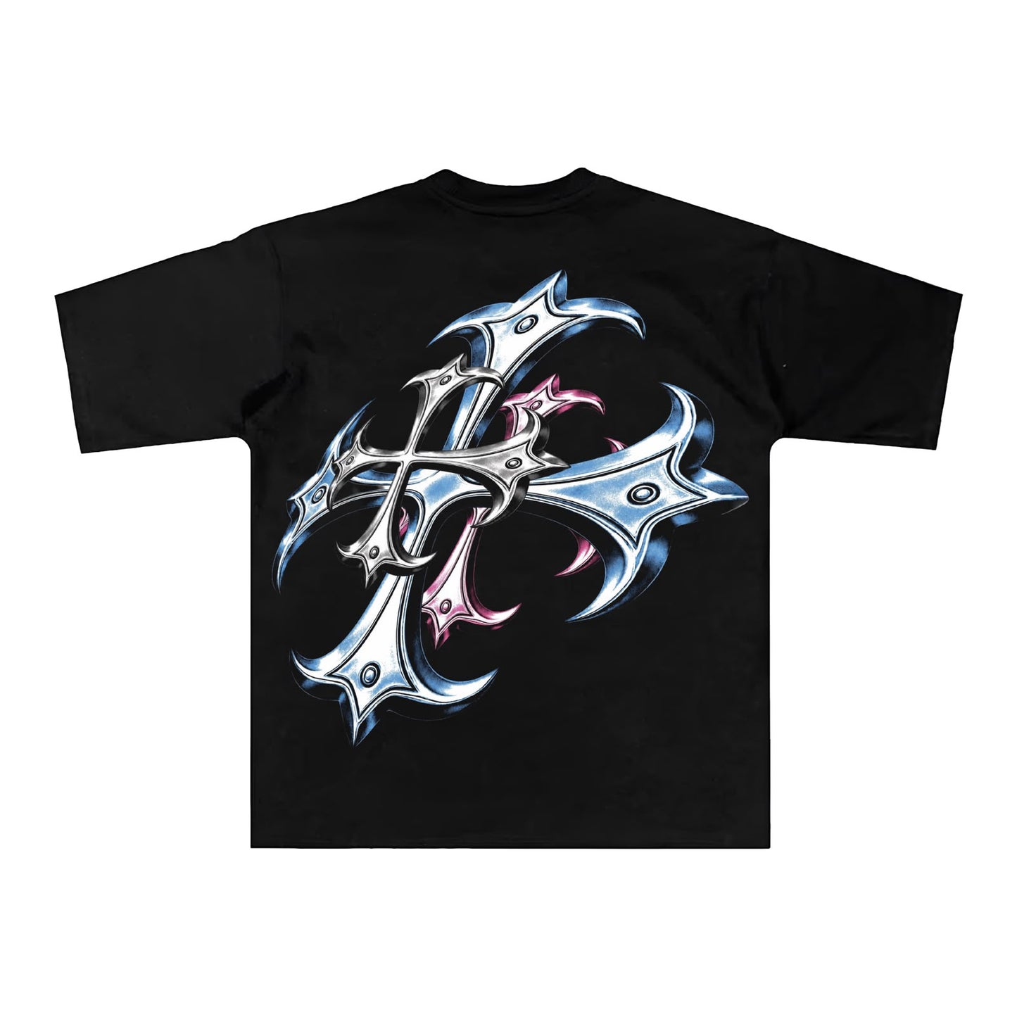 Espalda de playera negra con cruz gótica cromada azul y rosa